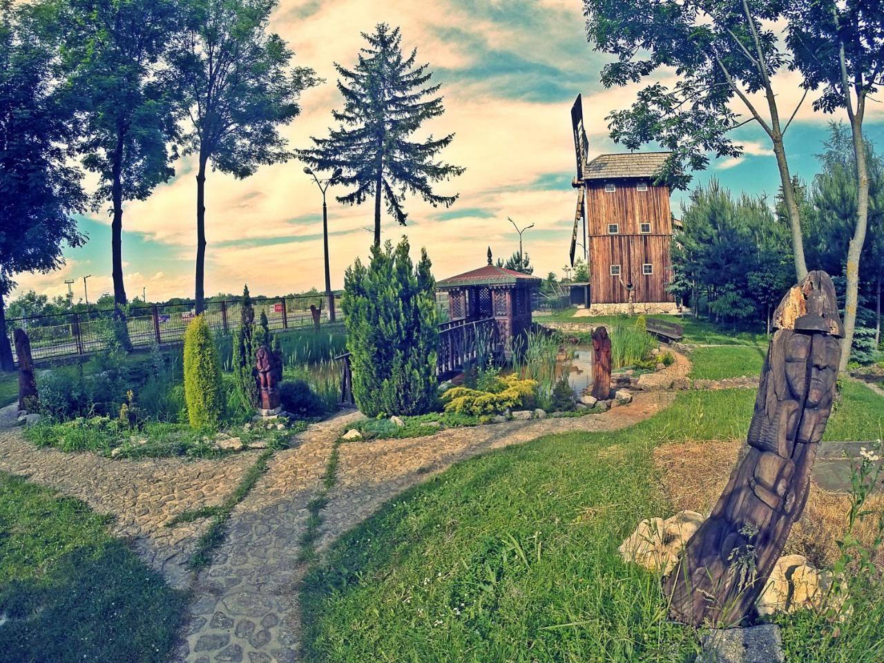 Noclegi Przy Restauracji Klemens Szczebrzeszyn Buitenkant foto