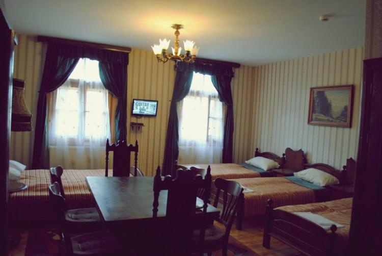 Noclegi Przy Restauracji Klemens Szczebrzeszyn Buitenkant foto